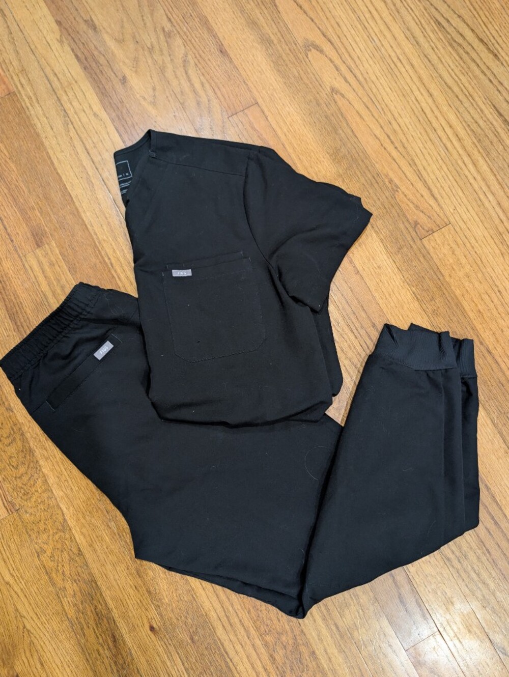 Men's Black FIGS Jogger Scrub Set